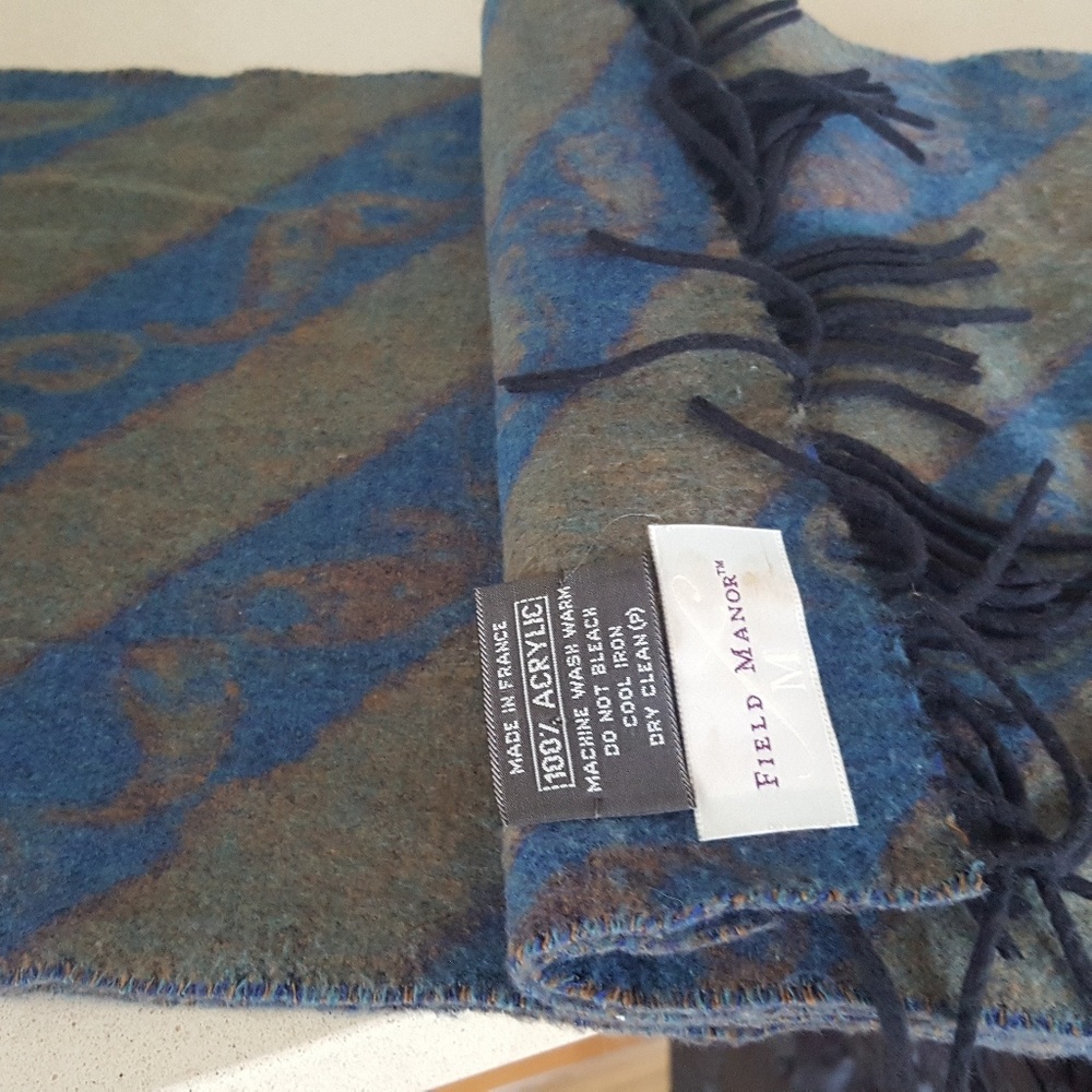 Brand new Field Manor Luxe Scarf